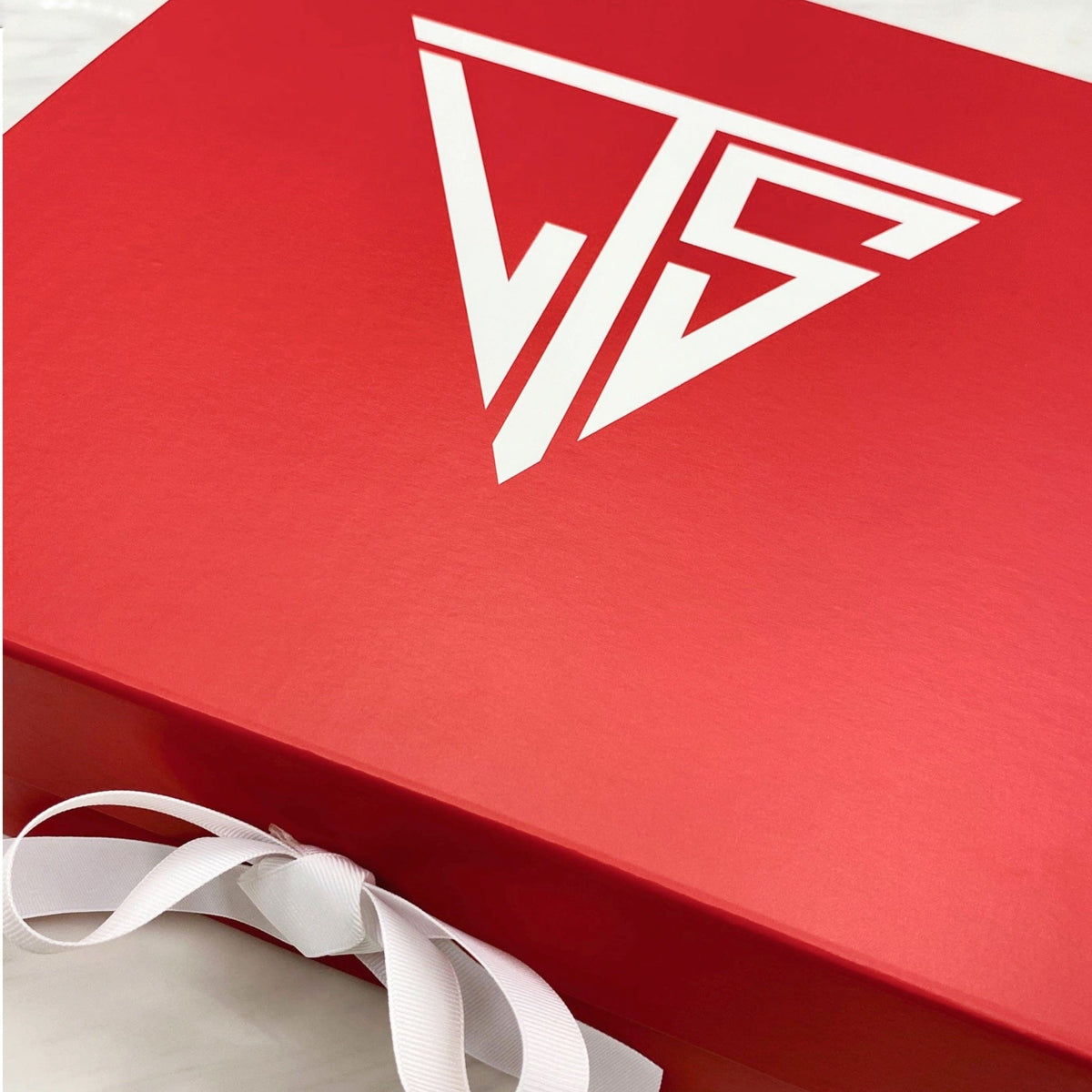 Red Large Square Magnetic Gift Boxes With Changeable Ribbon