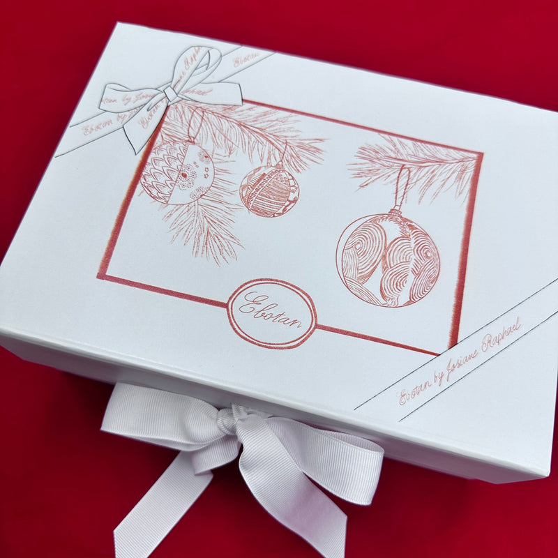 Sample  - White A4 Shallow  Magnetic Gift Box With  Changeable Ribbon