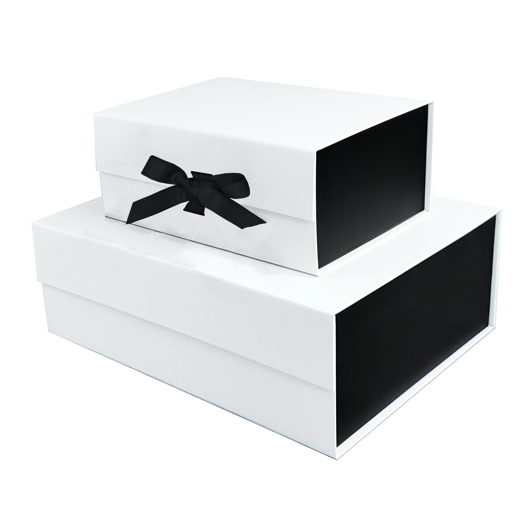 White and Black magnetic closure gift box detail