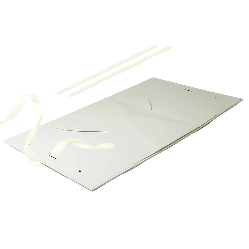 Ivory Triangle Gift Boxes With Changeable Ribbon